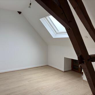 13 km de Beaune, appartement T3 avec parking